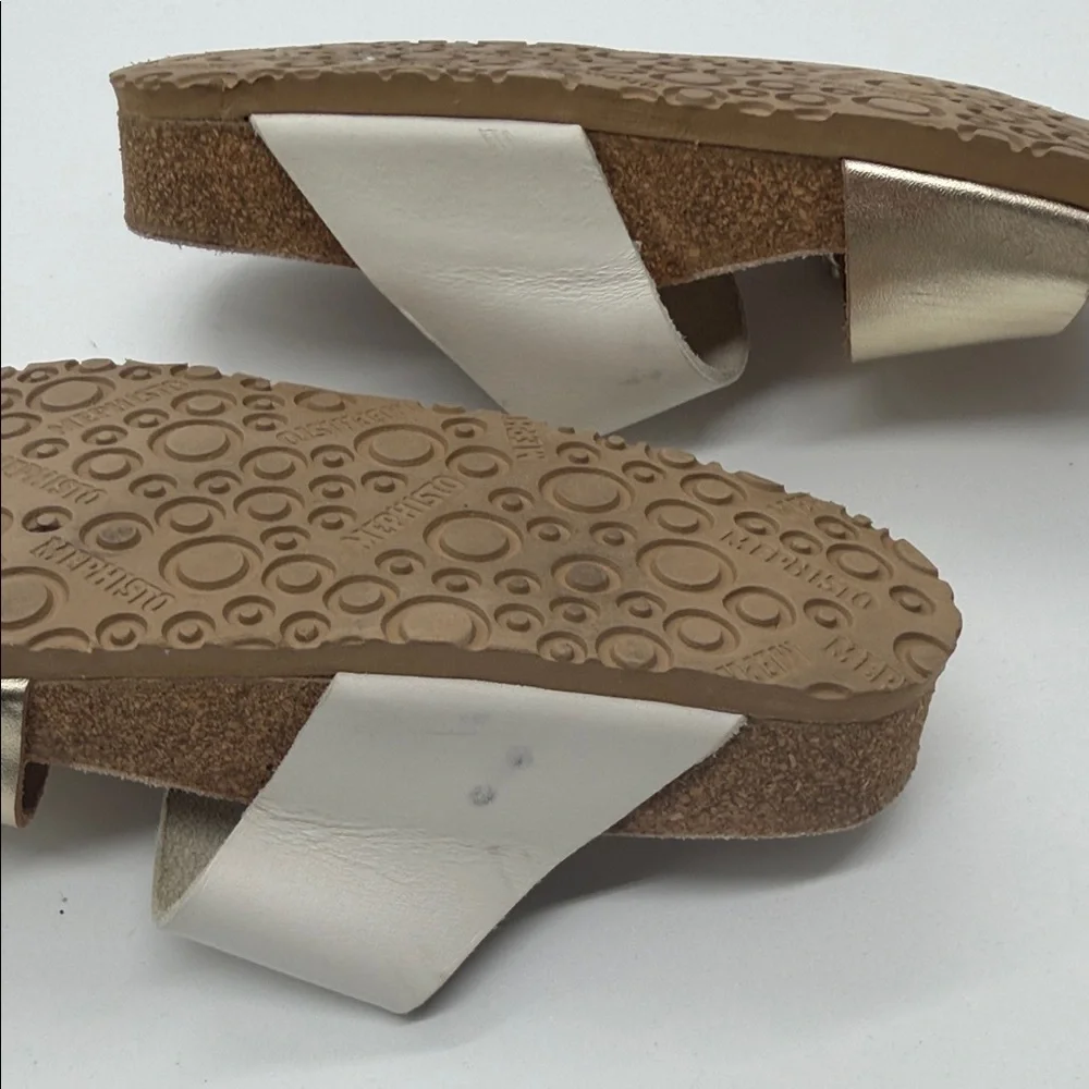 Mephisto Kids Double-Buckle Sandals‎ in Cream and Gold 36/6 US size